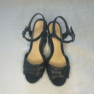 Gianni Bini black wedge sandal